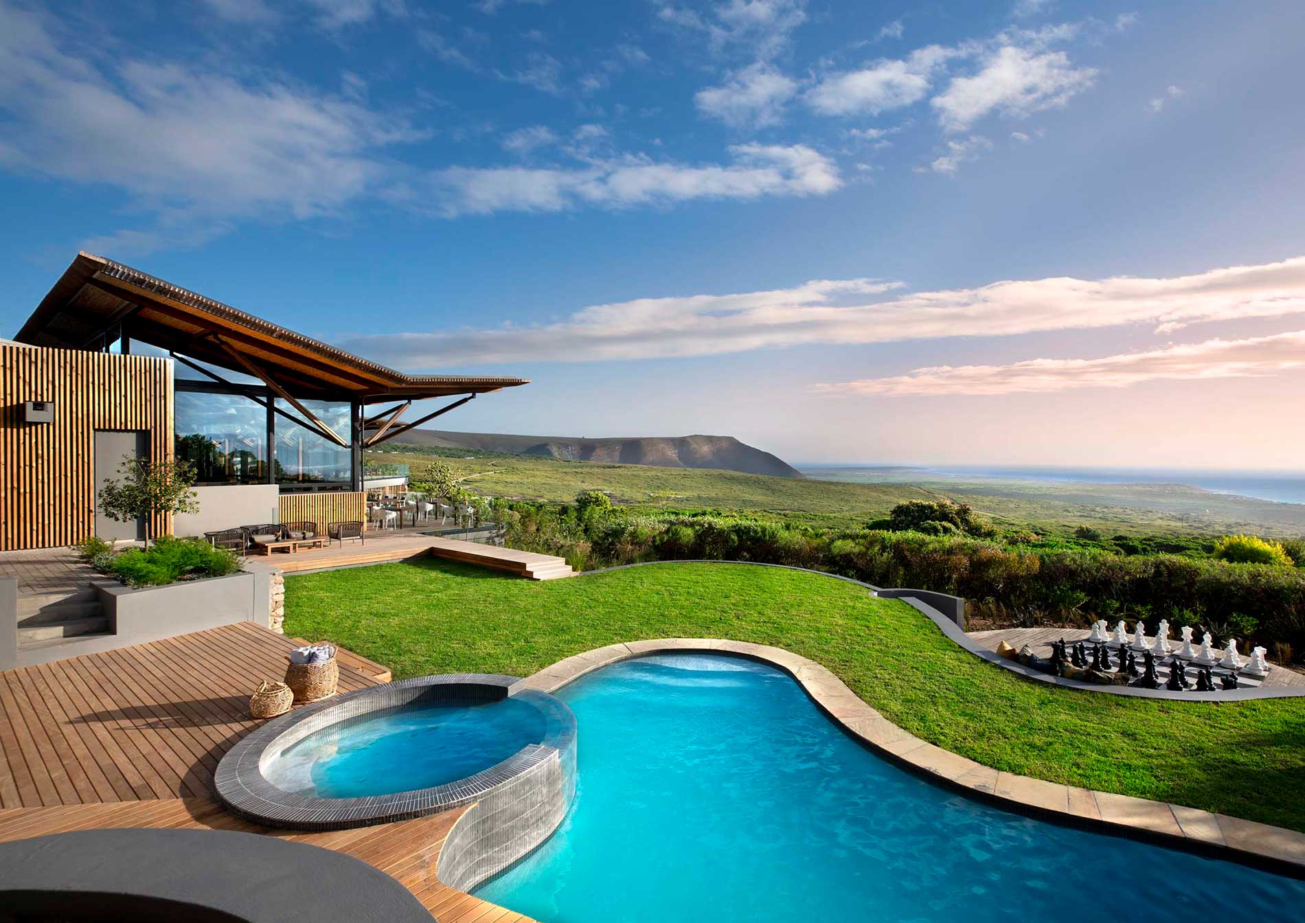 Garden Lodge's pool offers panoramic views of the beautiful Atlantic Ocean and the fynbos covered landscape